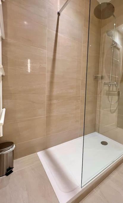 R'Apparts T3 Le Prestige Grenoblois Grenoble Exterior photo